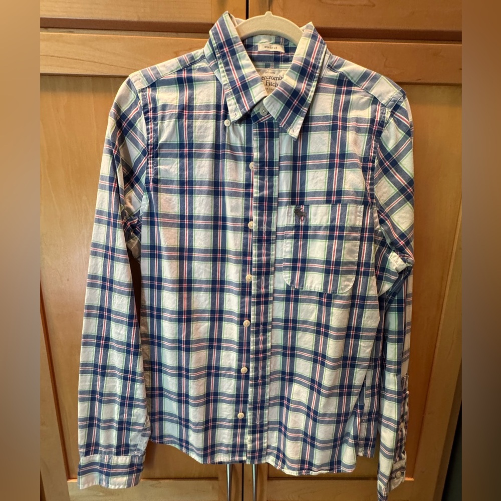 Abercrombie & Fitch Men's Blue Plaid Shirt size M